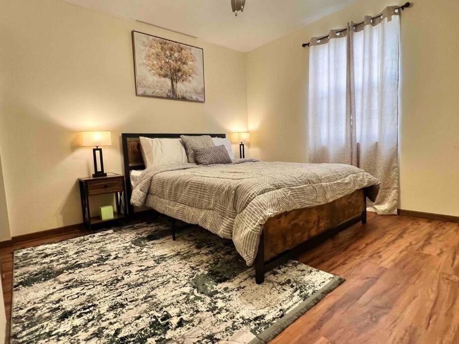 Beautiful 2Br Apartment. Black-Out Curtains ピオリア エクステリア 写真